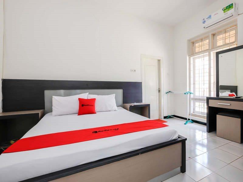 RedDoorz near Moro Mall Purwokerto Exterior foto