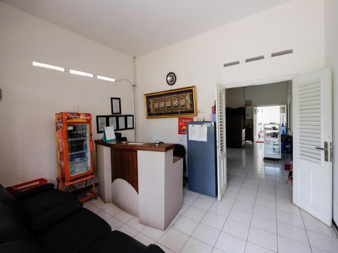 RedDoorz near Moro Mall Purwokerto Exterior foto